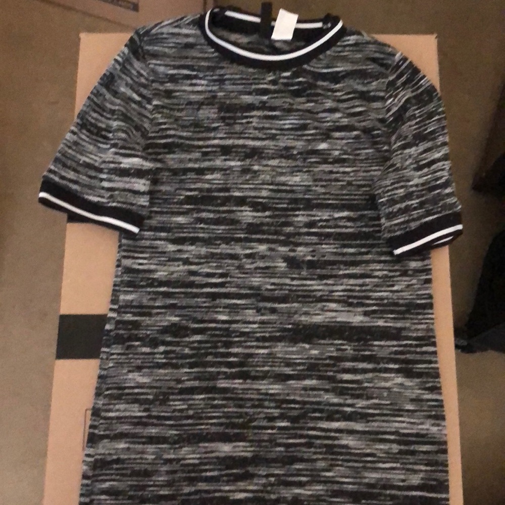 Comfy black and white dress